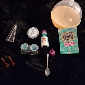 Miniverse series 3 cafe Grape Snow Cones